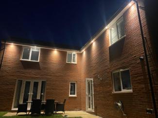 Soffit and Eave Lighting